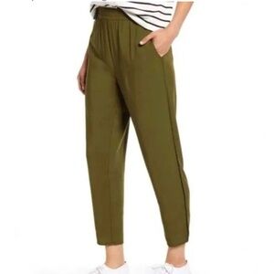 Madewell Cropped Dolphin Hem Lightweight Track Trousers in Olive Green L